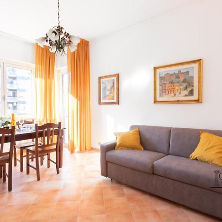 Caput Mundi Rooms - 100Mt To Metro A, Terrace, A-C, 15 Min To Center 罗马 外观 照片