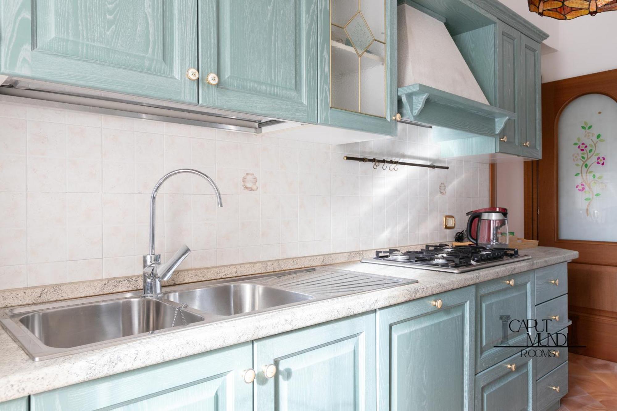 Caput Mundi Rooms - 100Mt To Metro A, Terrace, A-C, 15 Min To Center 罗马 外观 照片
